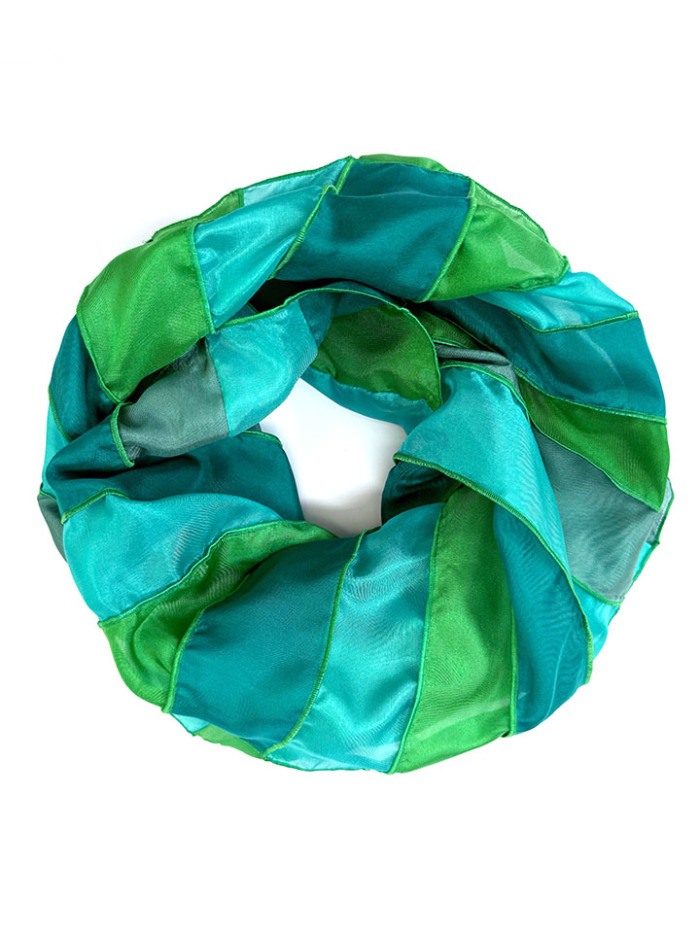 Silk loop scarf in fresh green tones - Image 2